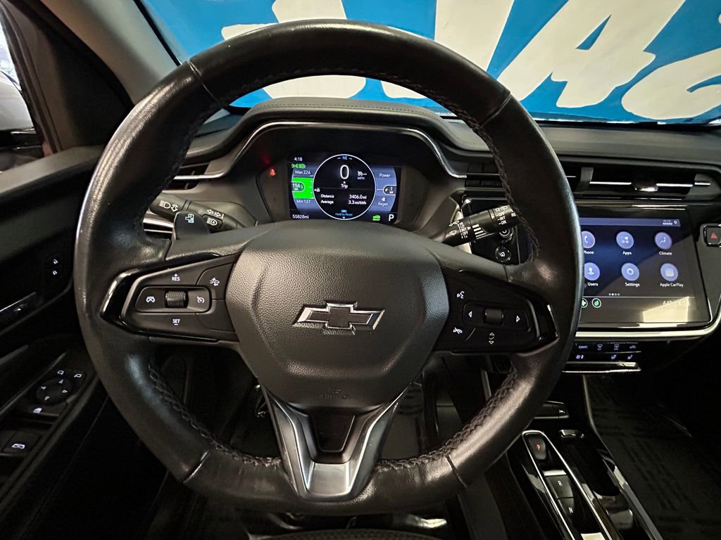 Used 2022 Chevrolet Bolt EUV LT w/ Comfort Package image 18