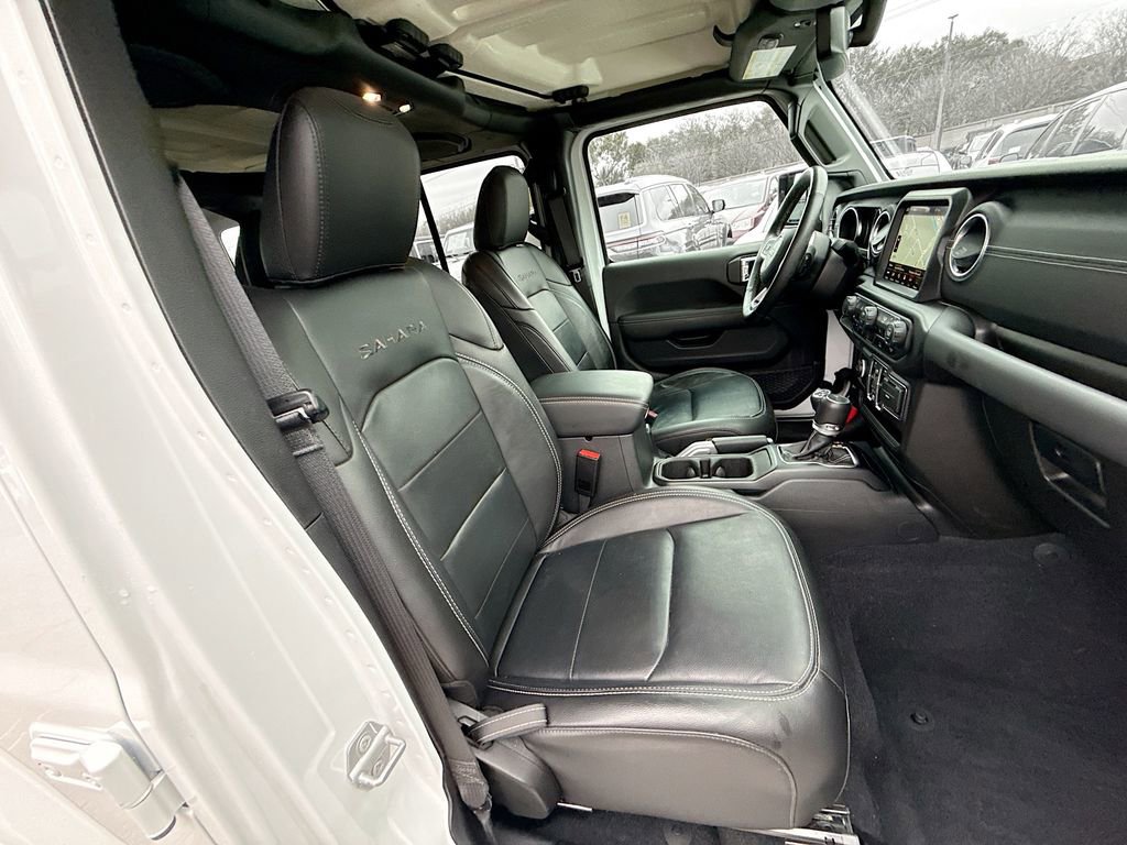 Used 2023 Jeep Wrangler Unlimited Sahara w/ Cold Weather Group image 32