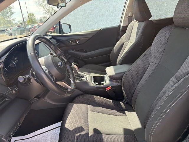 Used 2024 Subaru Outback Premium image 12