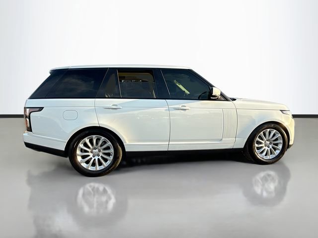 Used 2020 Land Rover Range Rover HSE image 2