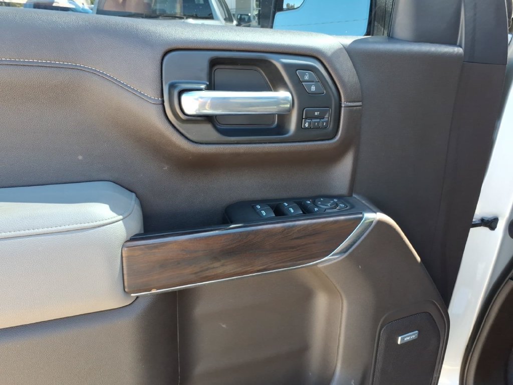 Used 2022 GMC Sierra 1500 SLT w/ SLT Convenience Package AWD/4WD image 19