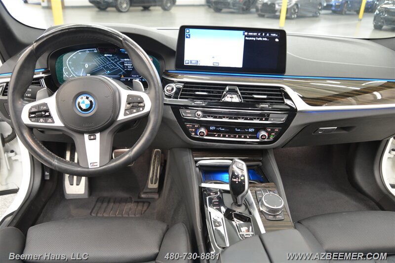 Used 2023 BMW 530e w/ M Sport Package RWD image 19