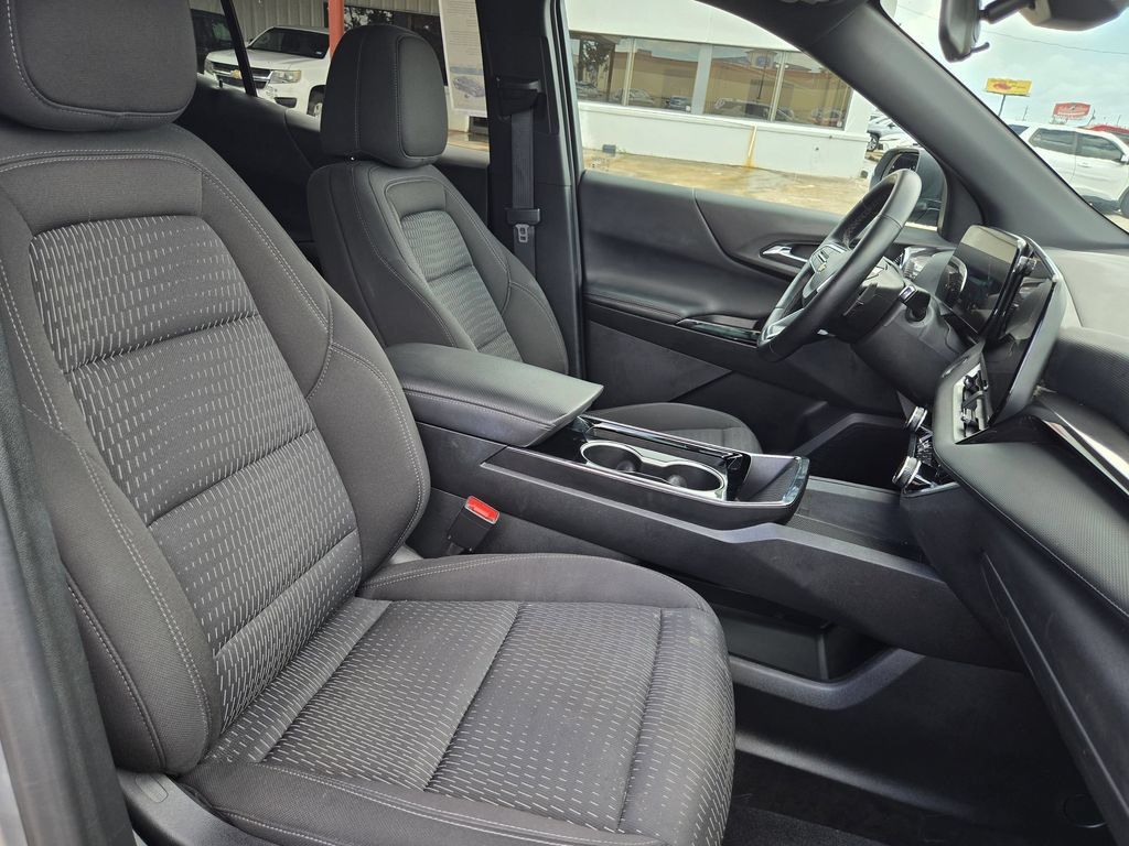 Used 2025 Chevrolet Equinox LT AWD/4WD image 30