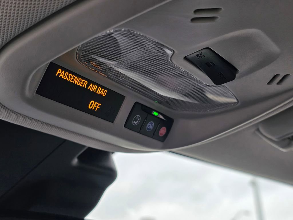 Used 2026 Chevrolet Trax LT FWD image 33