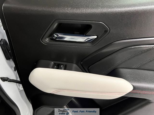 Used 2023 GMC Canyon AT4X image 31