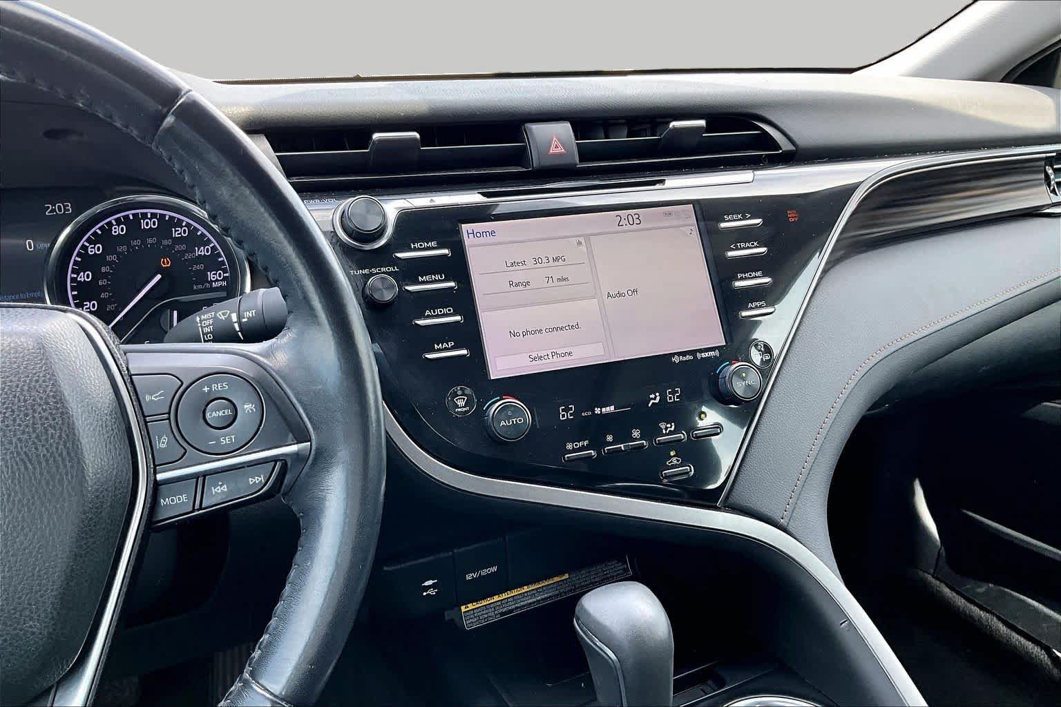 Used 2019 Toyota Camry XLE FWD image 7