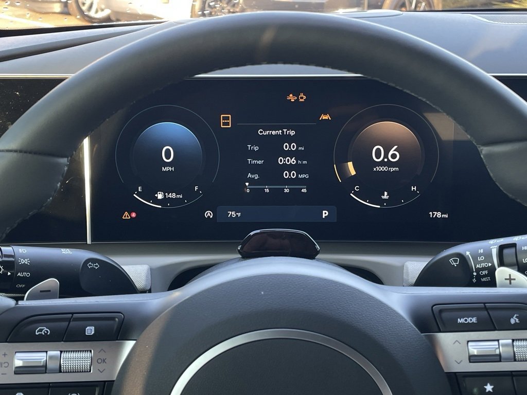 Used 2025 Hyundai Tucson Limited image 14