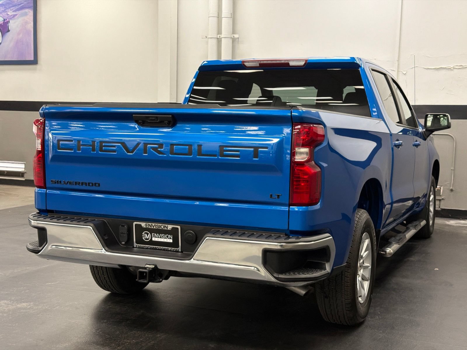 Used 2024 Chevrolet Silverado 1500 LT w/ LPO, Dark Essentials Package RWD image 12