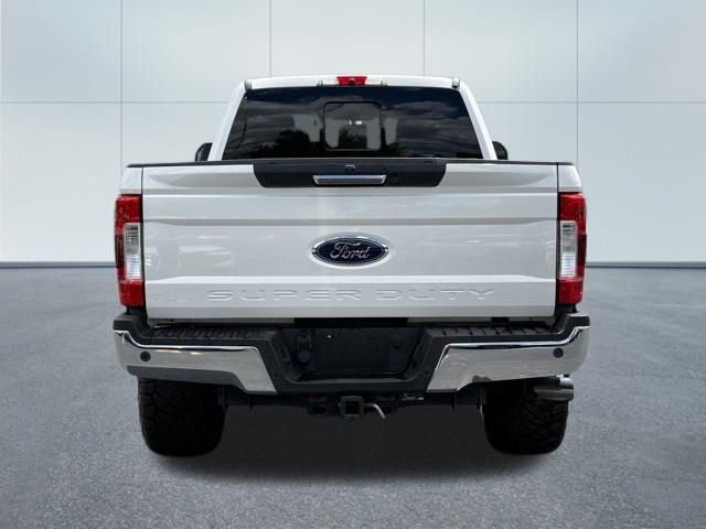 Used 2018 Ford F250 Lariat w/ Chrome Package image 8