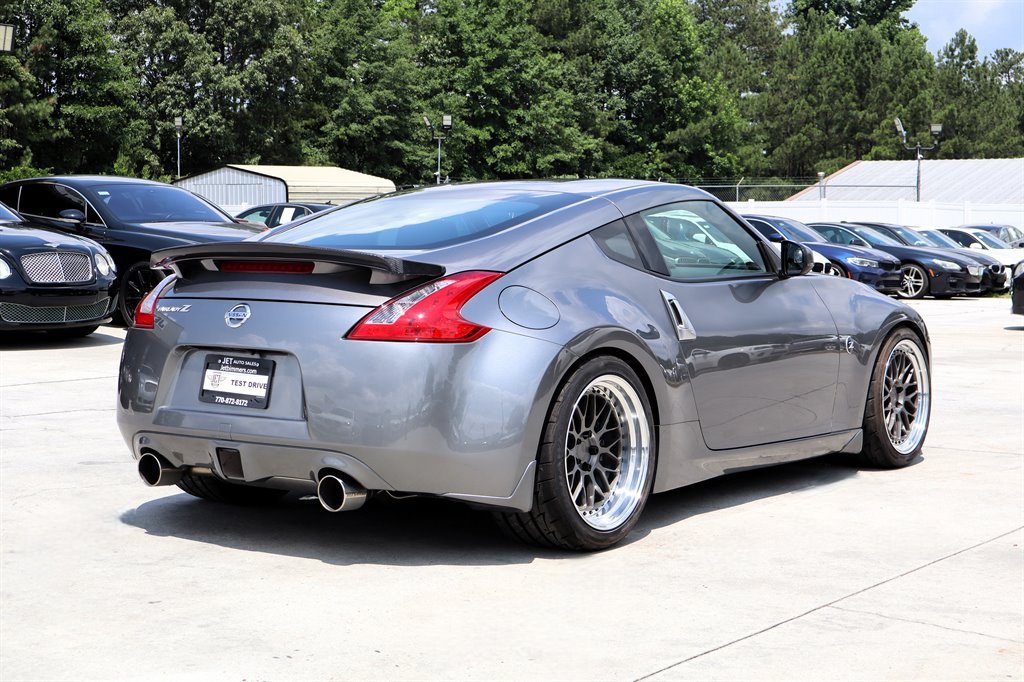 Used 2011 Nissan 370Z Coupe w/ Sport Pkg RWD image 7