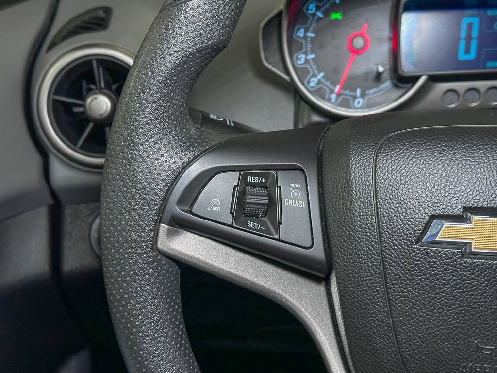 Used 2015 Chevrolet Sonic LT image 32