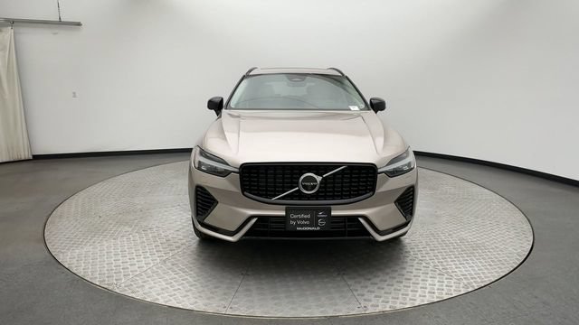 Used 2025 Volvo XC60 T8 Plus w/ Protection Package Premier AWD/4WD image 3