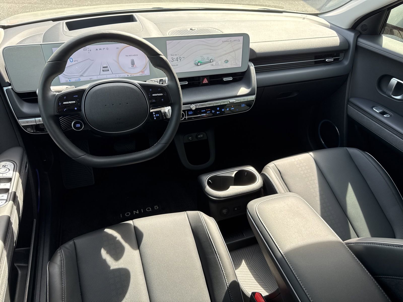 Certified 2023 Hyundai Ioniq 5 Limited w/ Cargo Package image 19