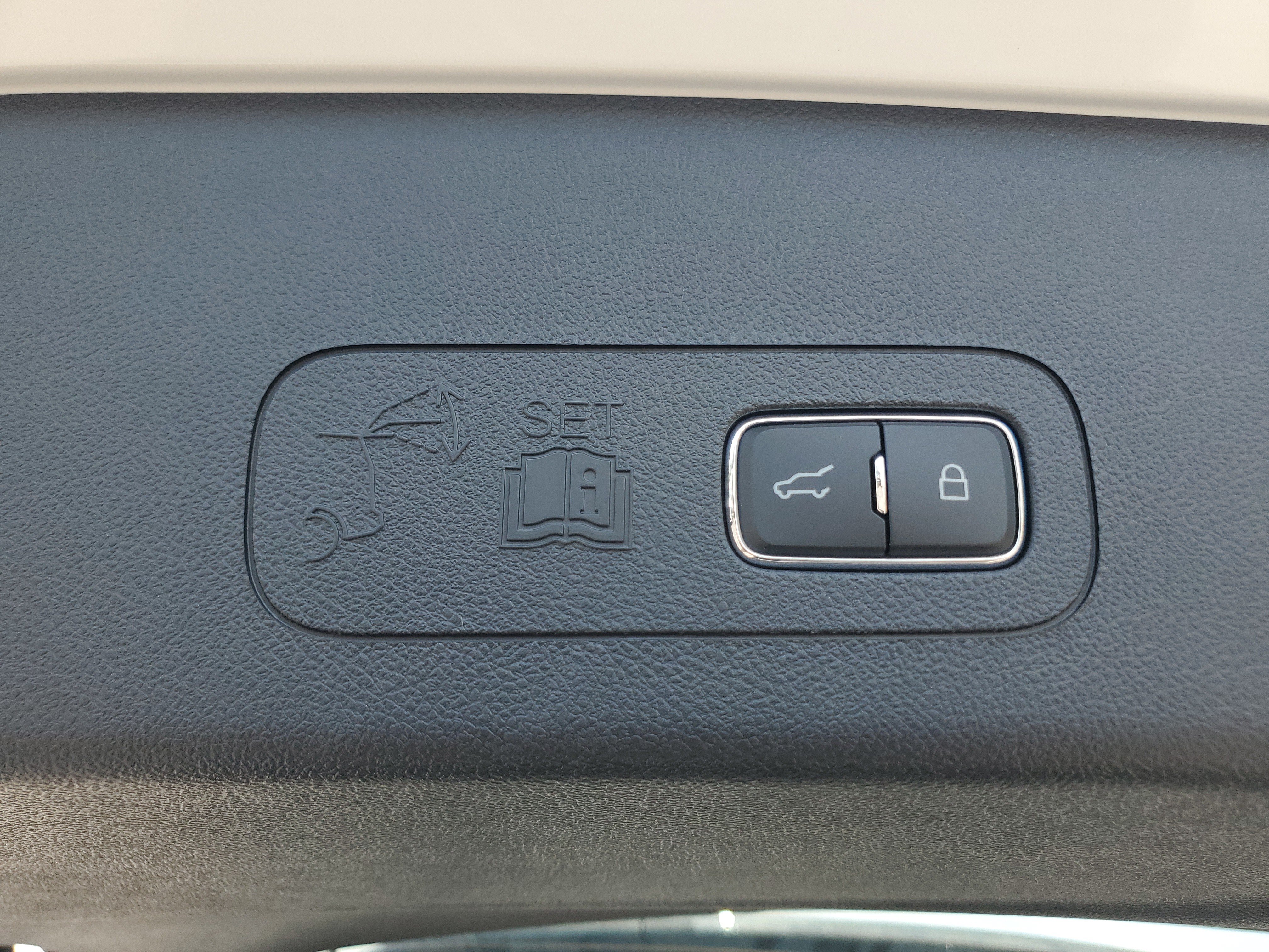 New 2027 Lincoln Aviator AWD image 30