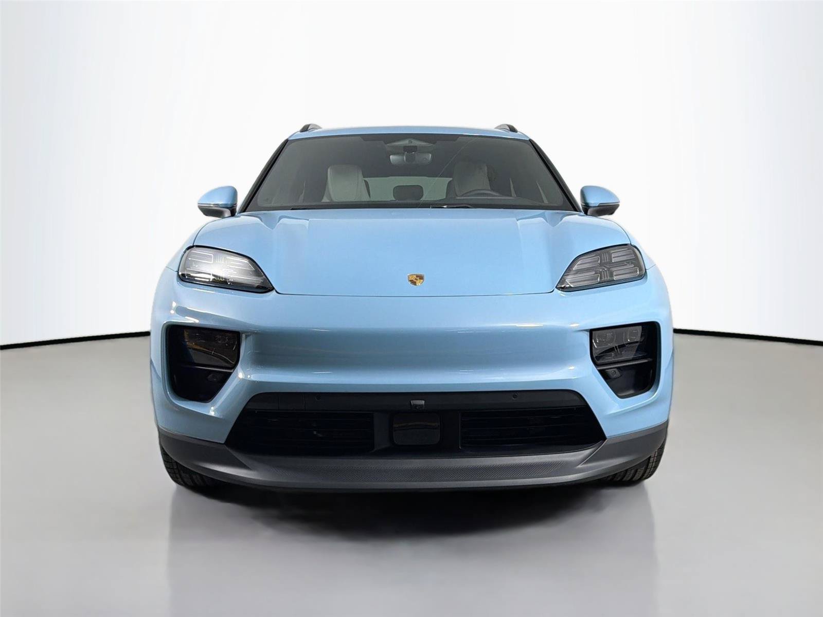 Certified 2026 Porsche Macan Electric RWD image 10