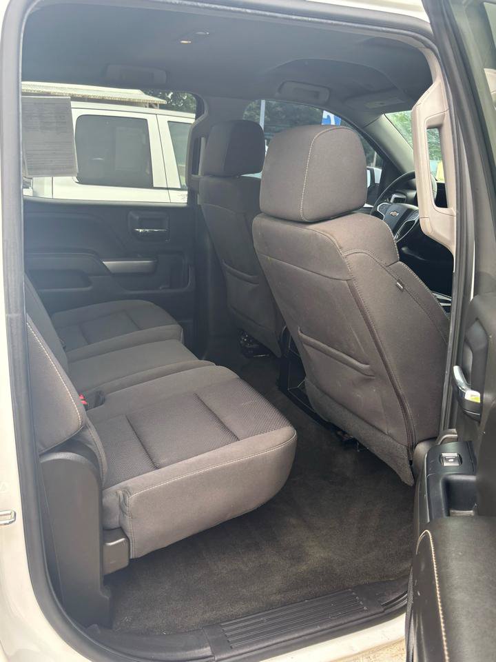 Used 2018 Chevrolet Silverado 1500 LT w/ Texas Edition RWD image 9