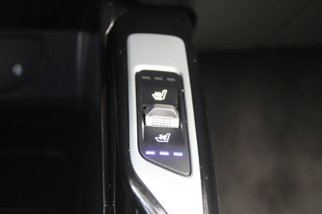 Certified 2024 Kia Sorento SX image 46