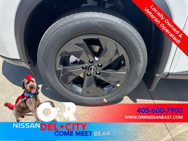 New 2026 Nissan Rogue SV AWD/4WD image 9