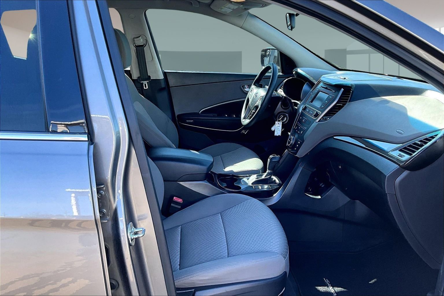 Used 2018 Hyundai Santa Fe Sport FWD image 29