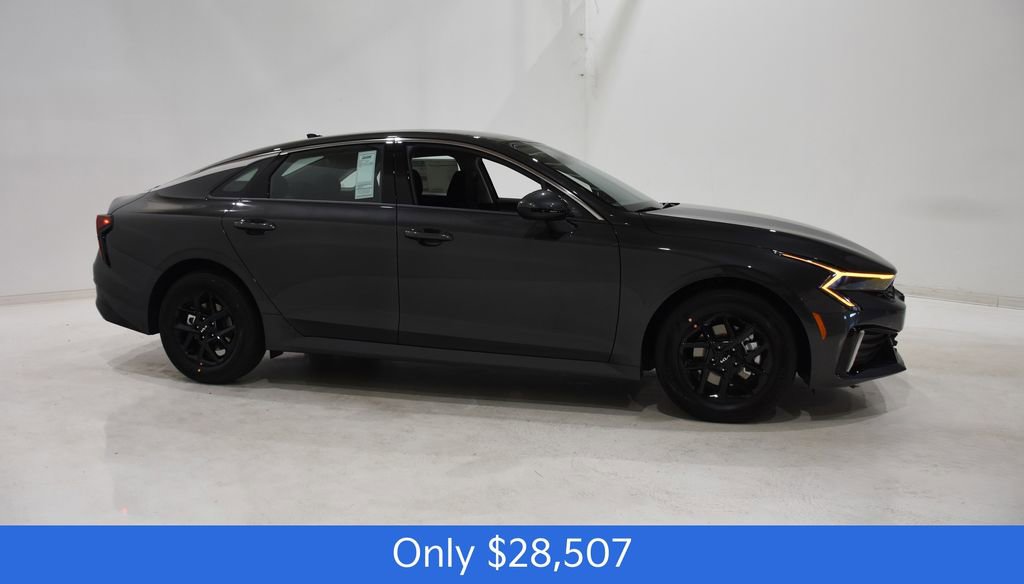 New 2026 Kia K5 LXS image 3