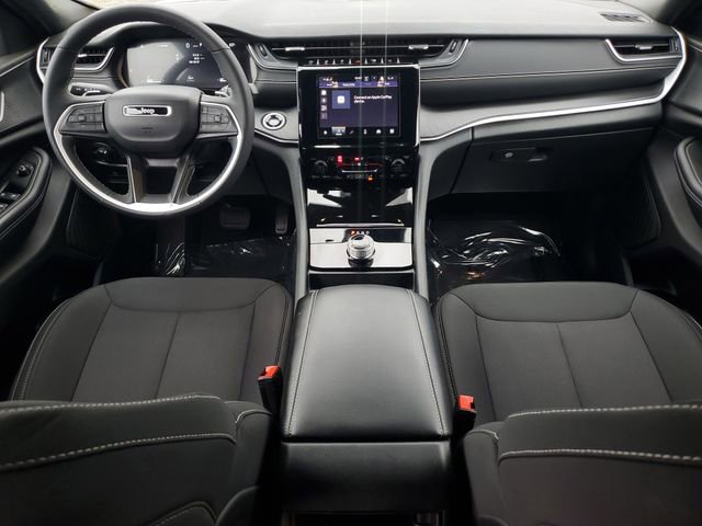 Certified 2025 Jeep Grand Cherokee Laredo X w/ Luxury Tech Group I image 20