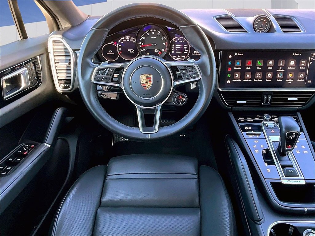 Used 2022 Porsche Cayenne image 13