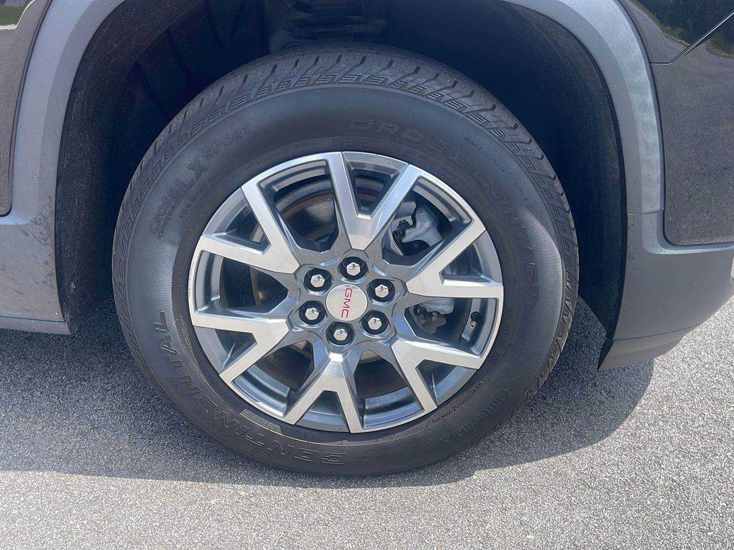 Used 2023 GMC Acadia SLT AWD/4WD image 11