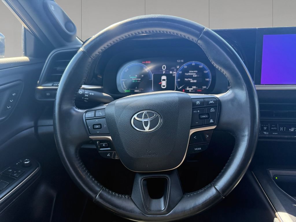 Used 2023 Toyota Crown Limited AWD/4WD image 13