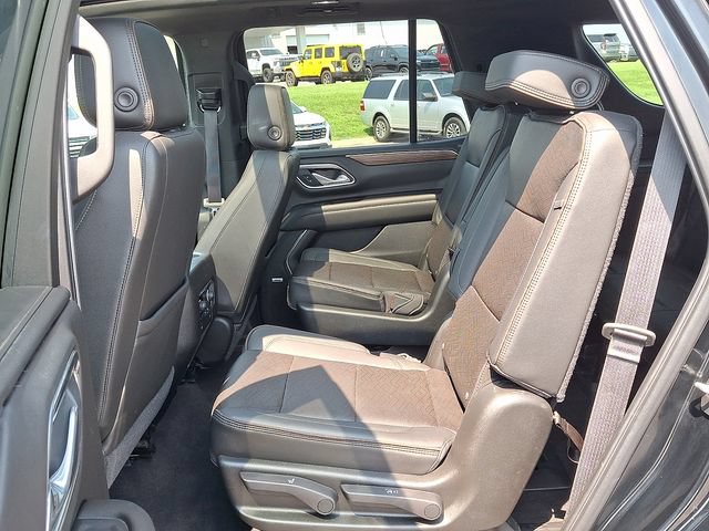 Used 2021 Chevrolet Tahoe High Country w/ Premium Package AWD/4WD image 9