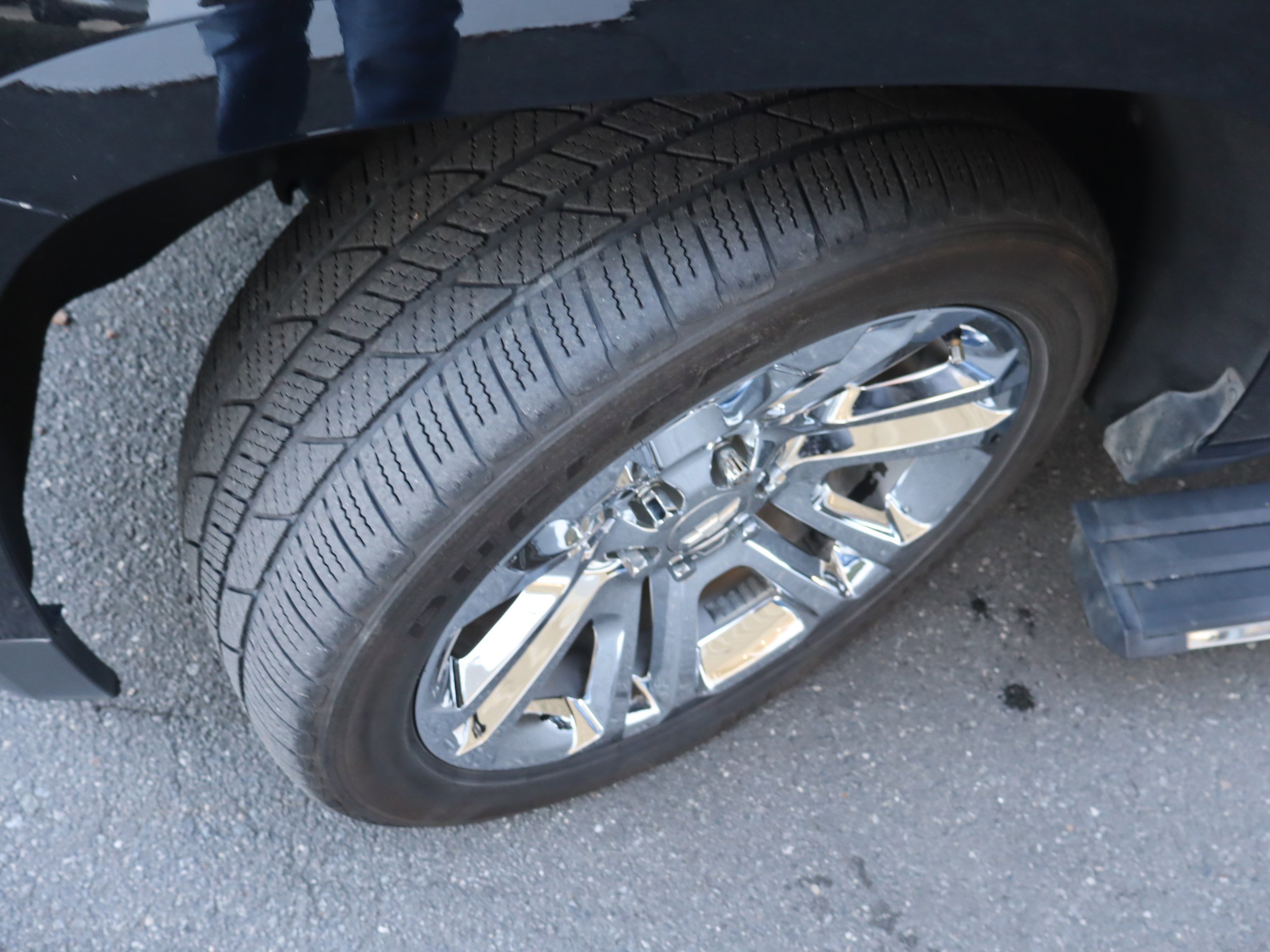 Used 2020 Chevrolet Suburban Premier w/ Premier Plus Edition image 45