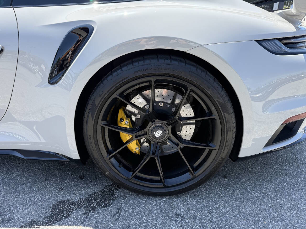 Used 2022 Porsche 911 Turbo S image 13