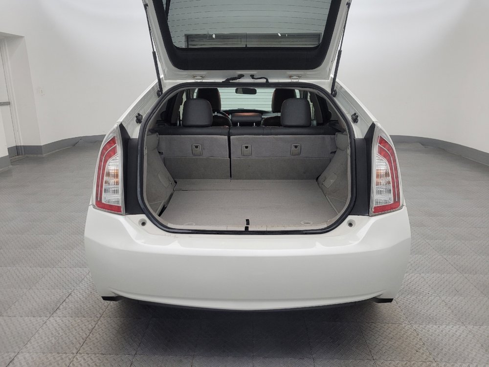 Used 2015 Toyota Prius Two image 29