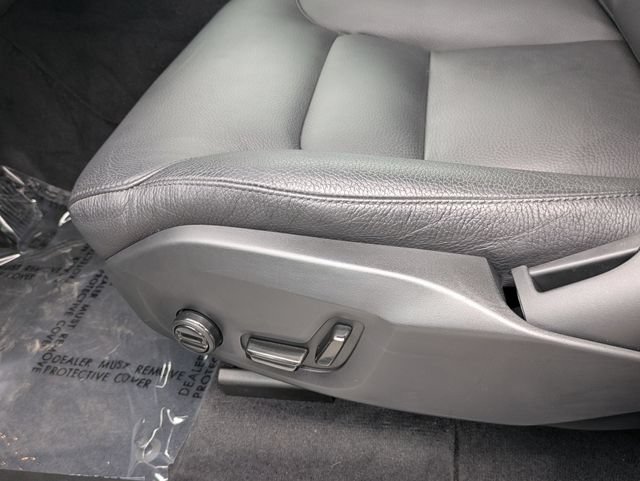 Certified 2024 Volvo XC60 B5 Plus w/ Protection Package Premier AWD/4WD image 14