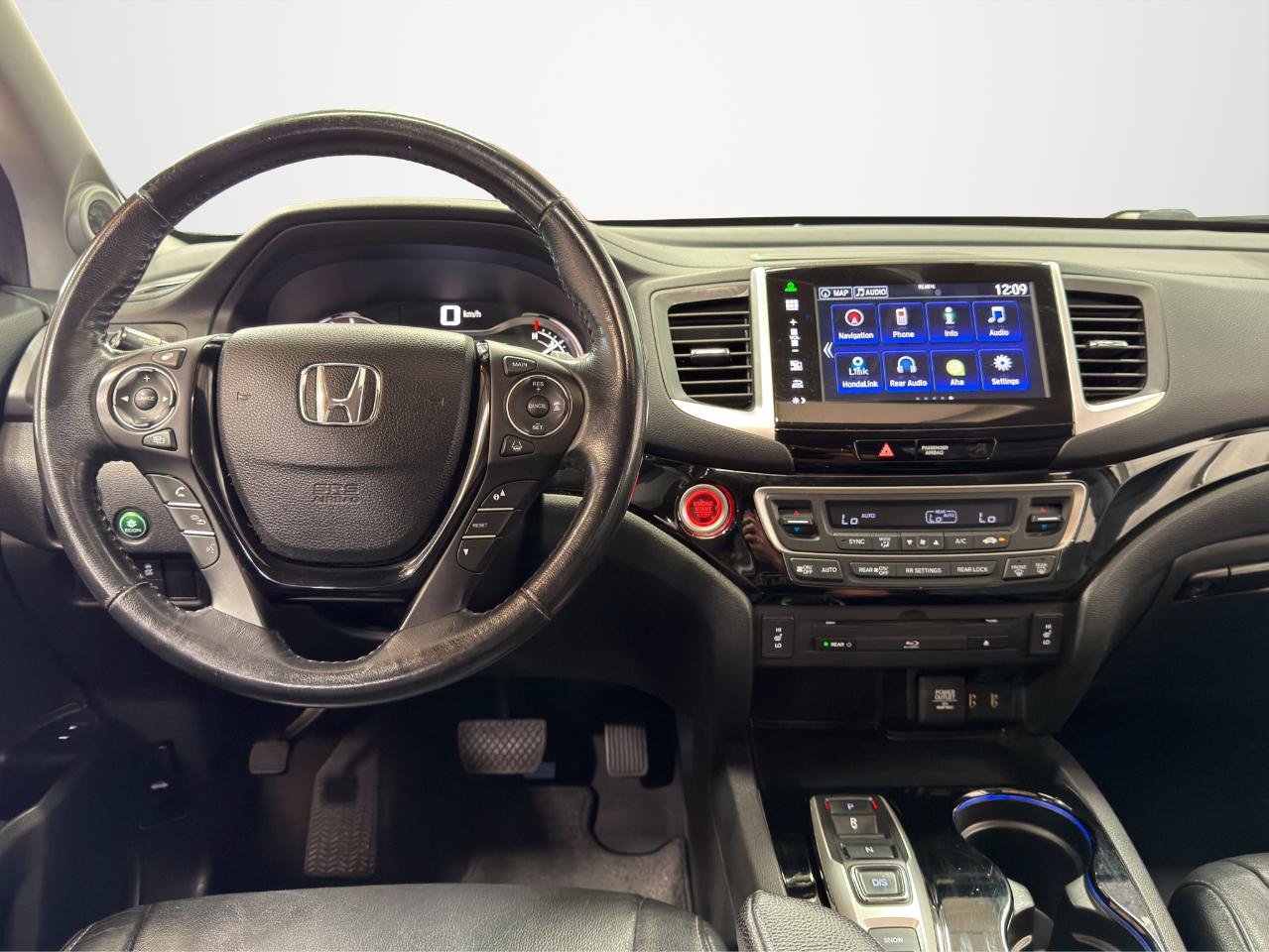 Used 2016 Honda Pilot Touring image 16