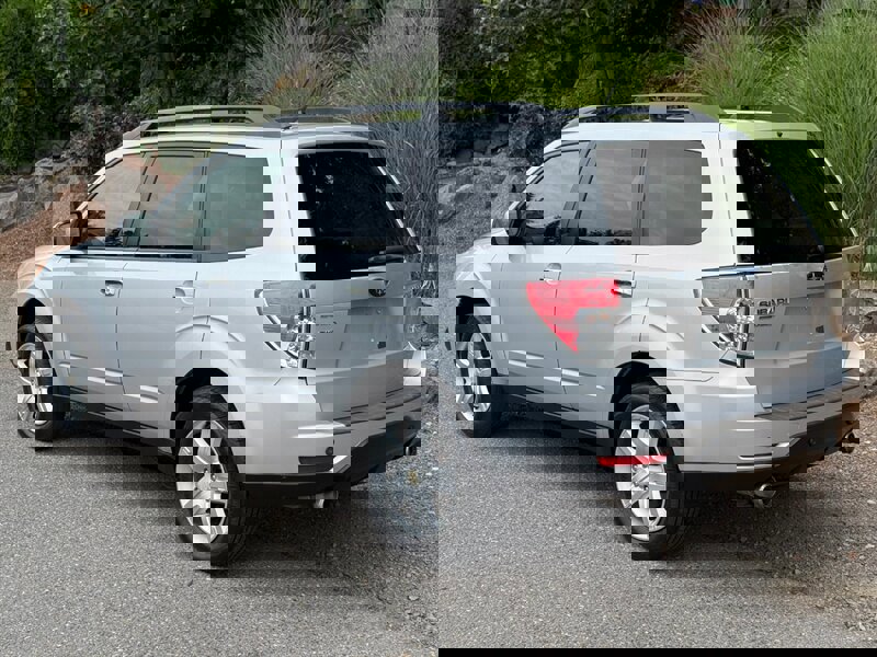 Used 2010 Subaru Forester 2.5X Premium image 3