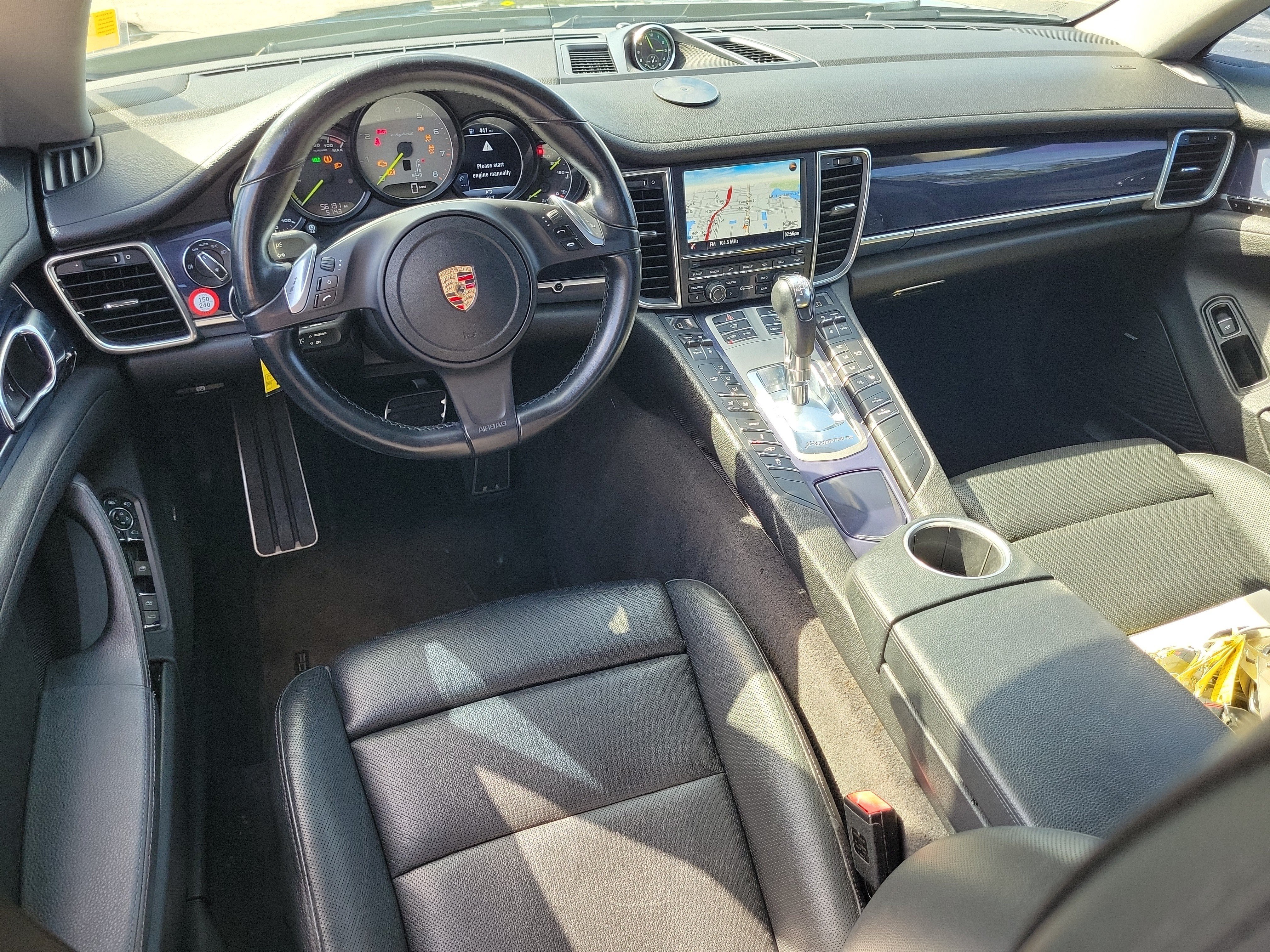 Used 2015 Porsche Panamera S RWD image 16
