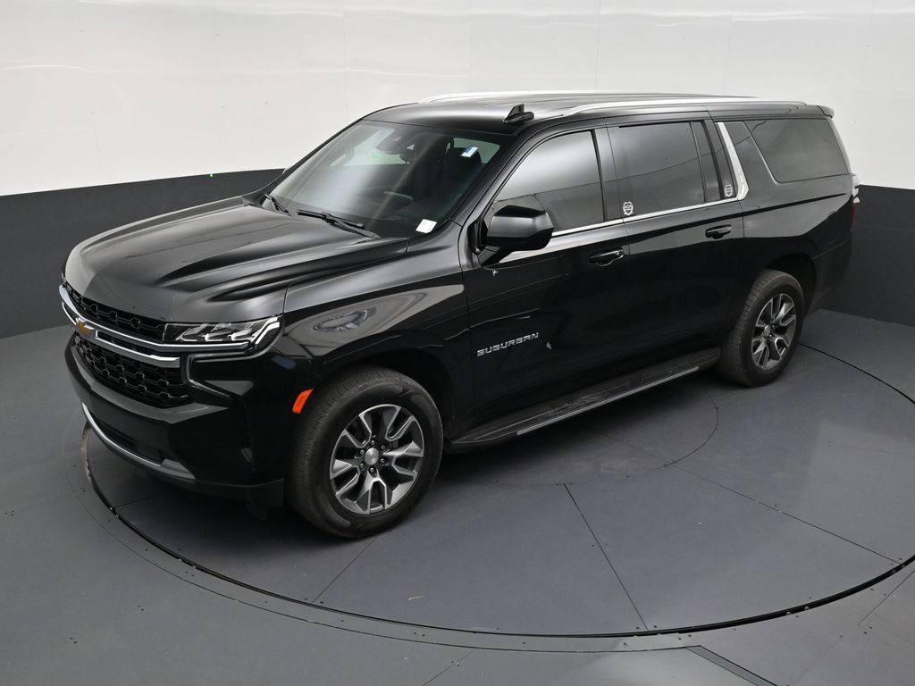 Used 2024 Chevrolet Suburban LS RWD image 12