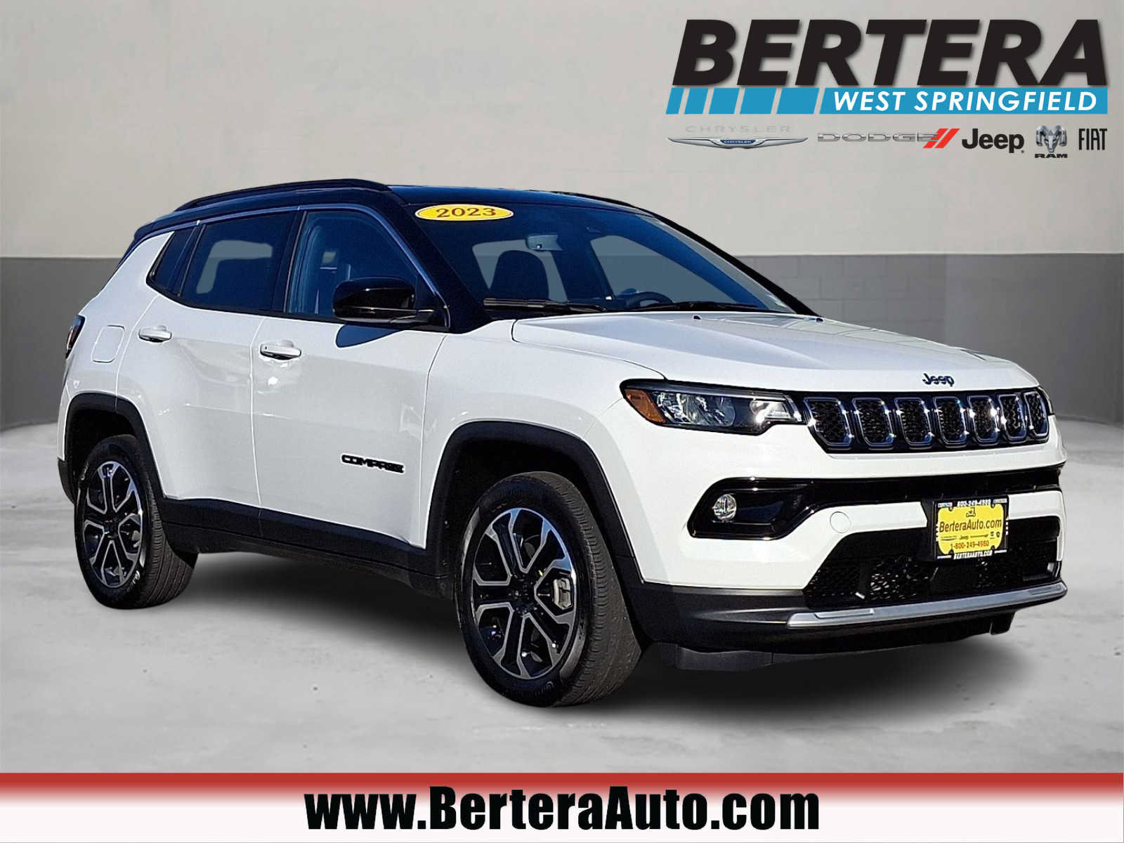 Used 2023 Jeep Compass Limited AWD/4WD image 1