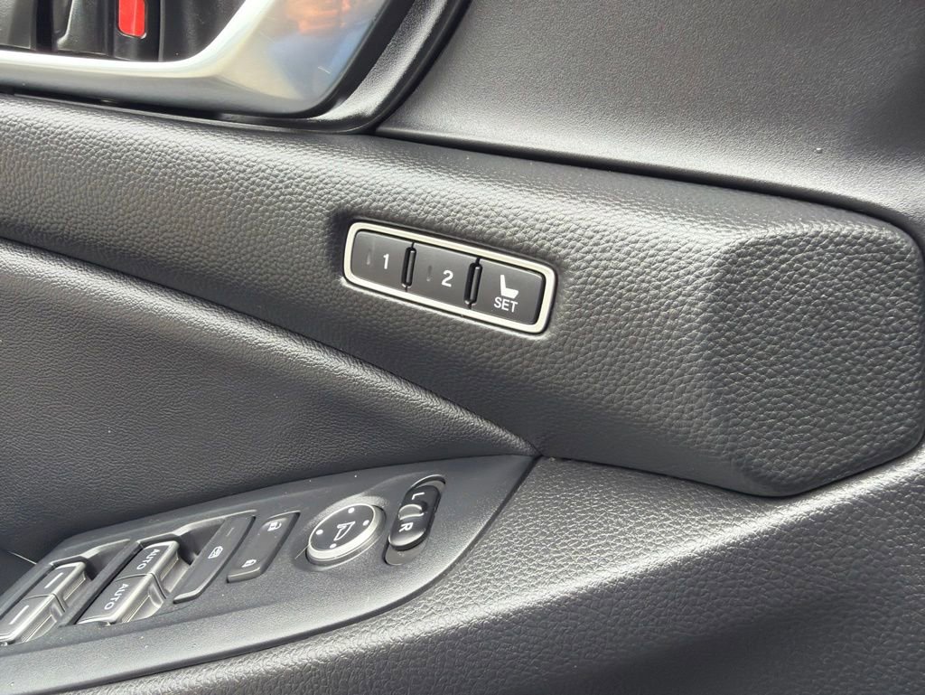 Used 2022 Honda Accord EX-L image 19