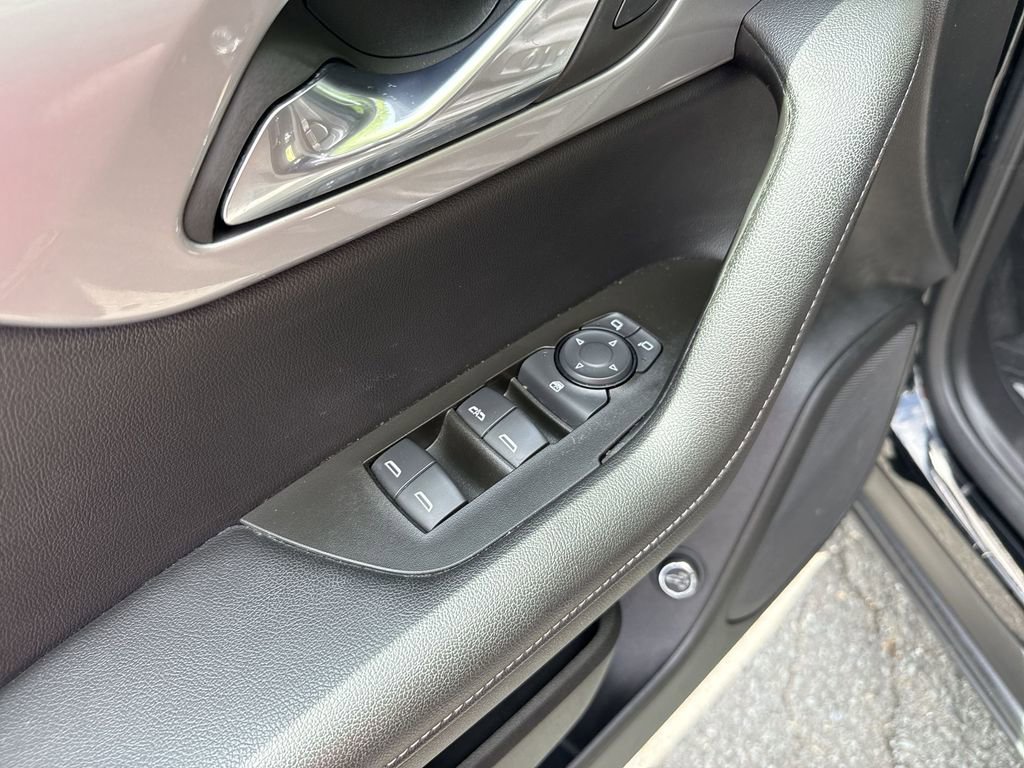 Used 2023 Chevrolet Blazer LT image 23