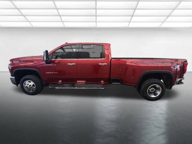 Used 2022 Chevrolet Silverado 3500 LTZ w/ LTZ Plus Package image 2