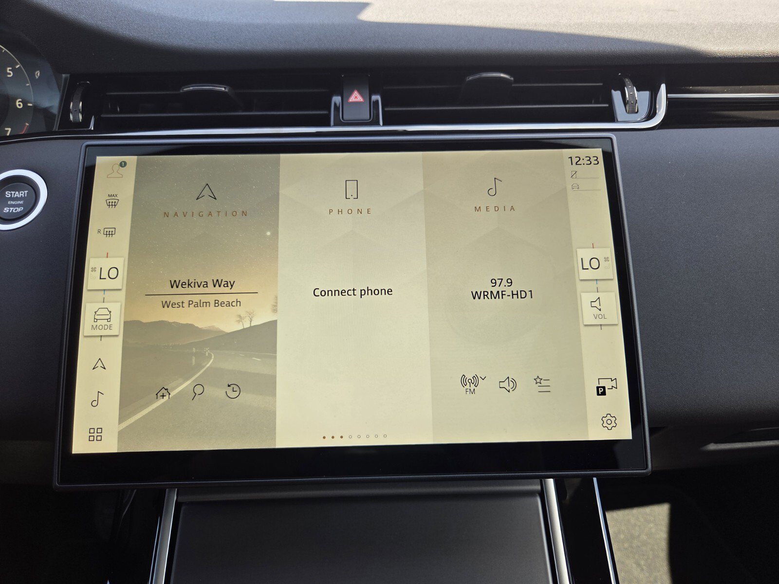 New 2026 Land Rover Range Rover Evoque S image 13