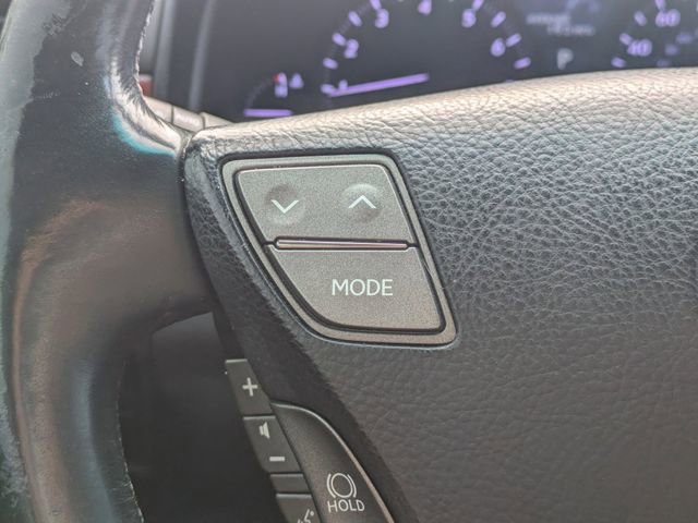 Used 2011 Lexus LS 460 L w/ Luxury Pkg image 26