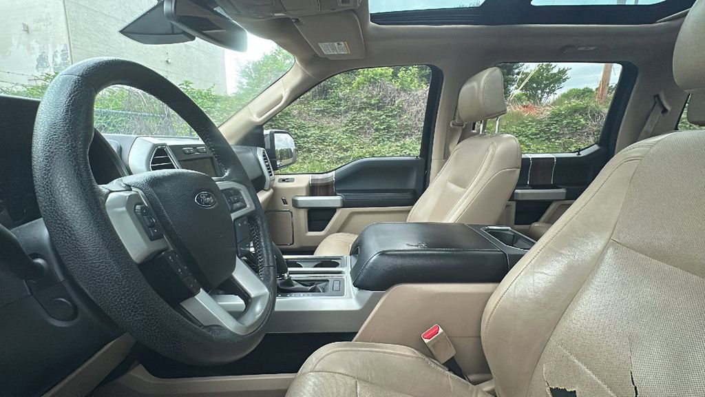 Used 2015 Ford F150 Lariat w/ Equipment Group 502A Luxury AWD/4WD image 10