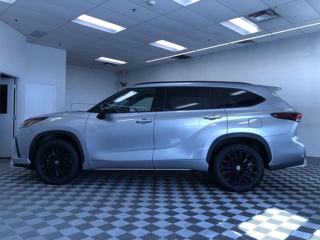 Certified 2025 Toyota Highlander XSE image 11