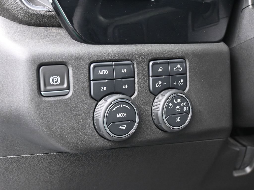 Used 2024 Chevrolet Silverado 2500 LTZ image 14