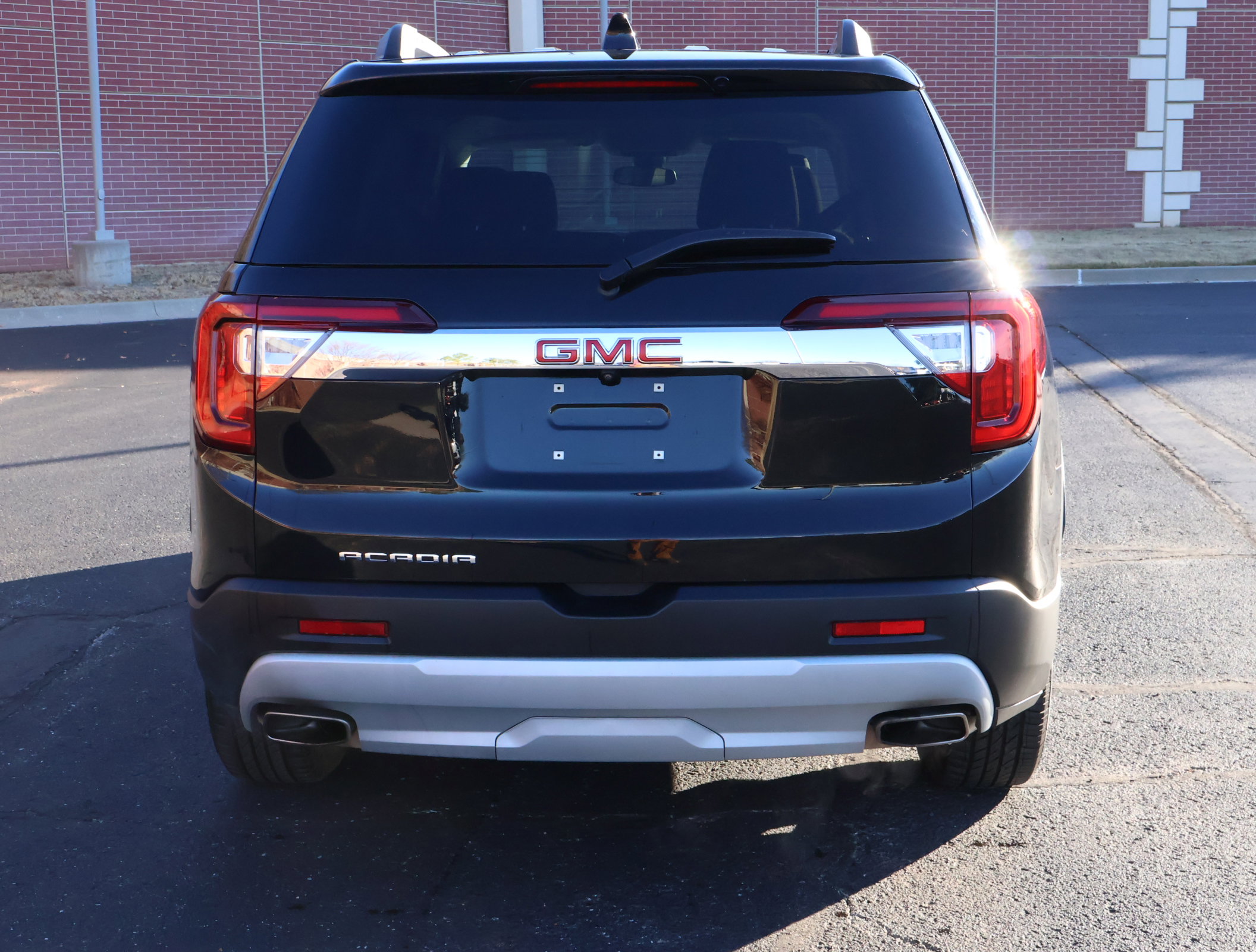 Used 2023 GMC Acadia SLE w/ Driver Convenience Package image 29