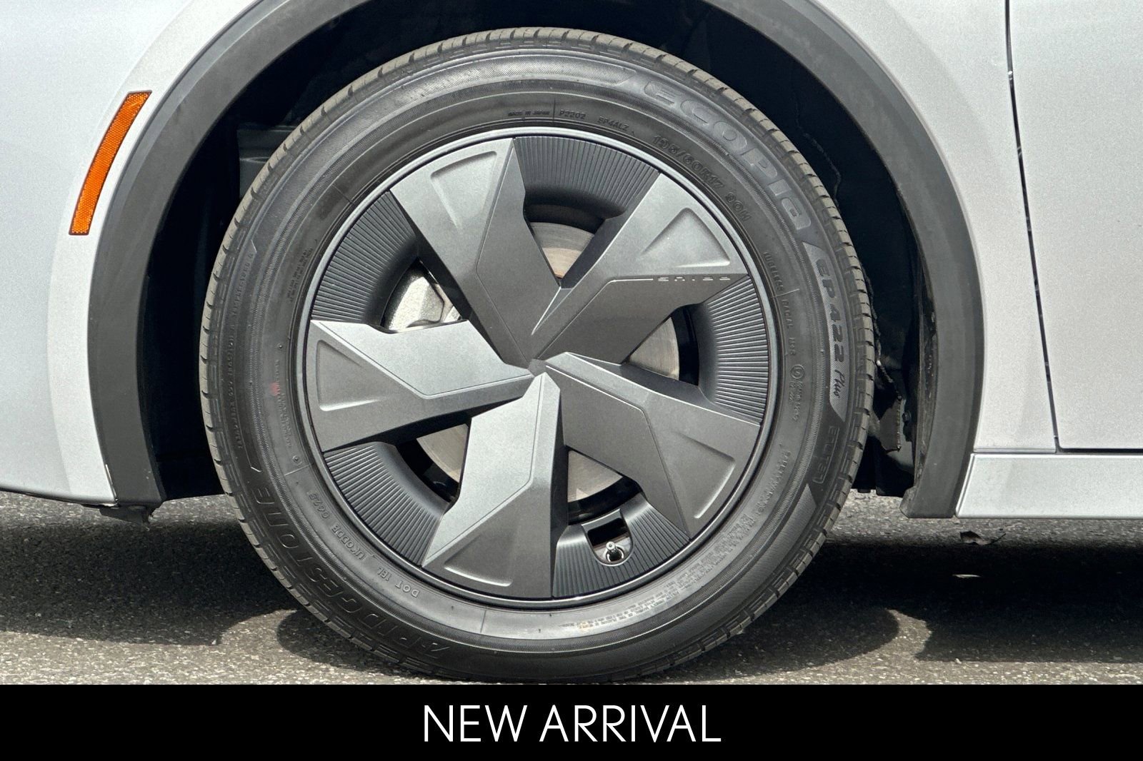 Used 2025 Toyota Prius LE image 27