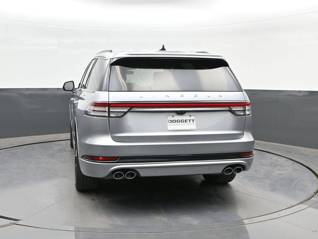 Used 2024 Lincoln Aviator Reserve w/ Equipment Group 201A RWD image 8