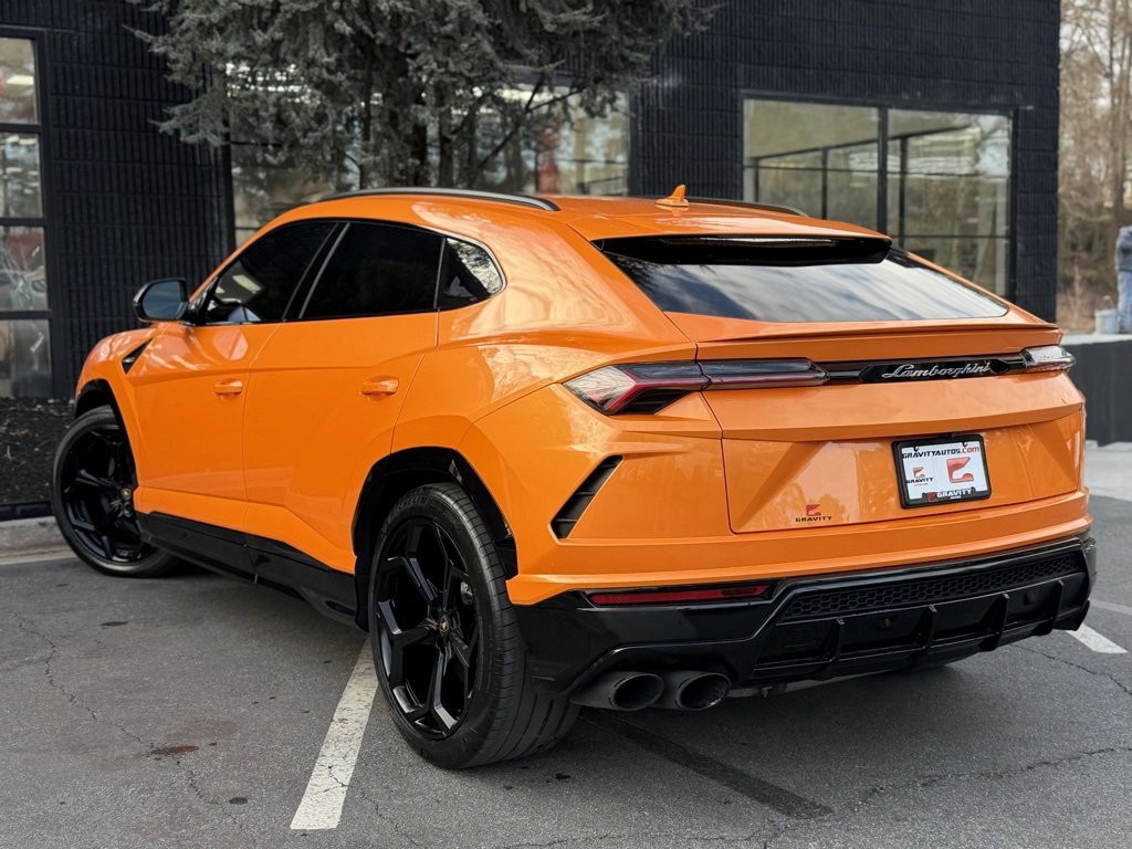 Used 2021 Lamborghini Urus image 19